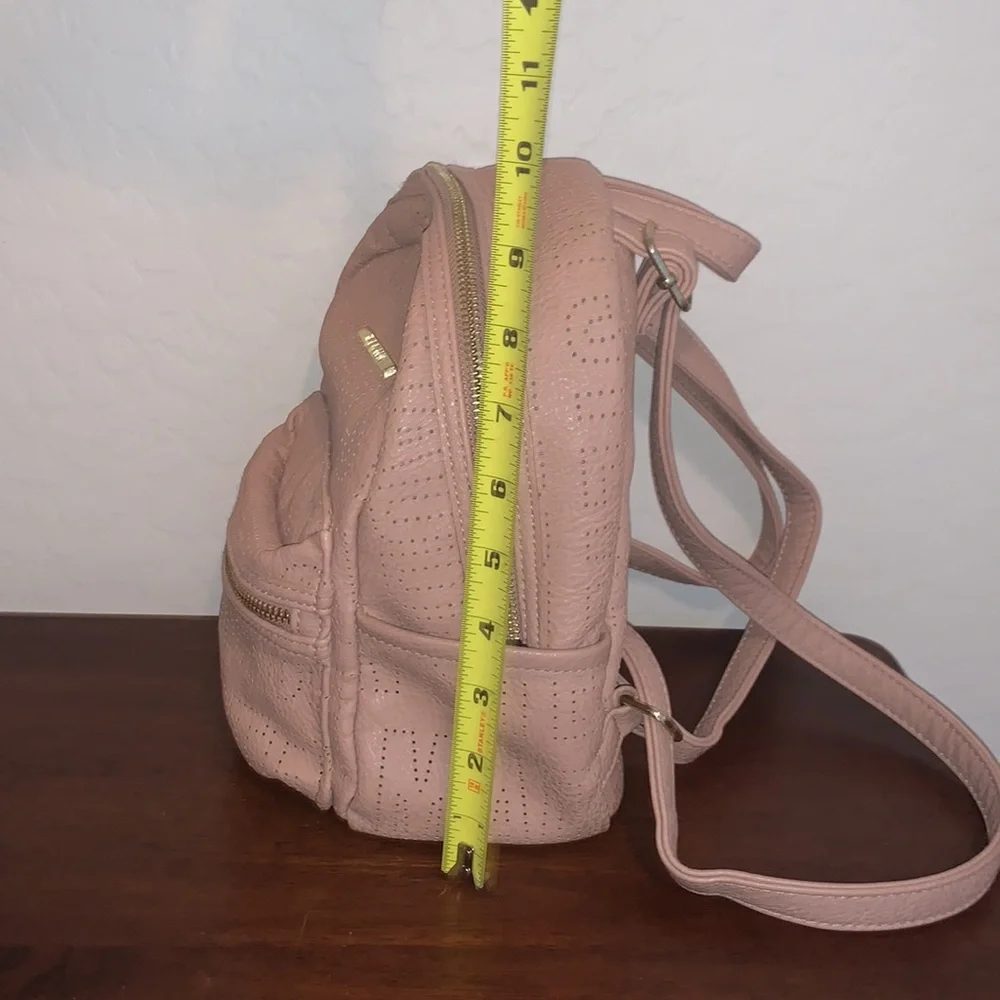 ⭐️❤️HOST PICK❤️⭐️STEVE MADDEN BRAND NEW BACKPACK